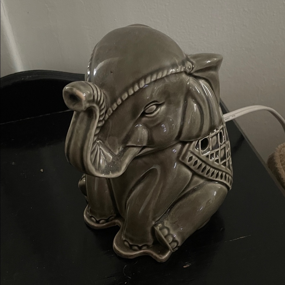 Elephant Wax Warmer